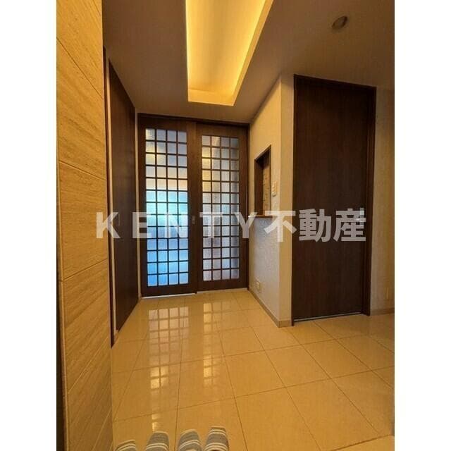 Room image 13