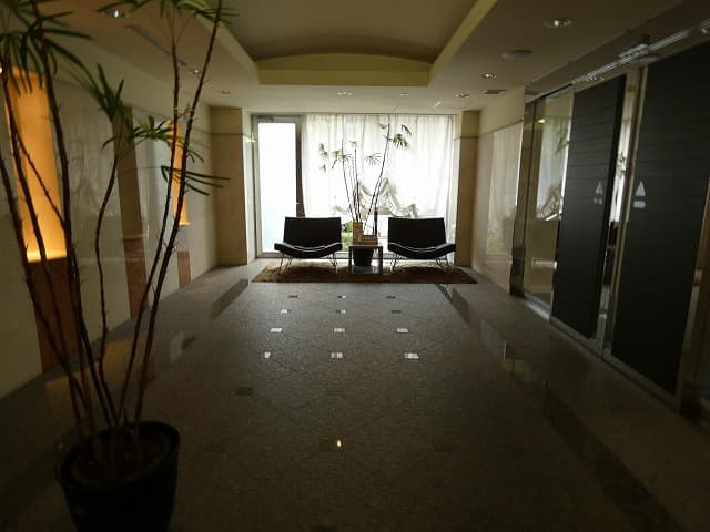 Room image 13