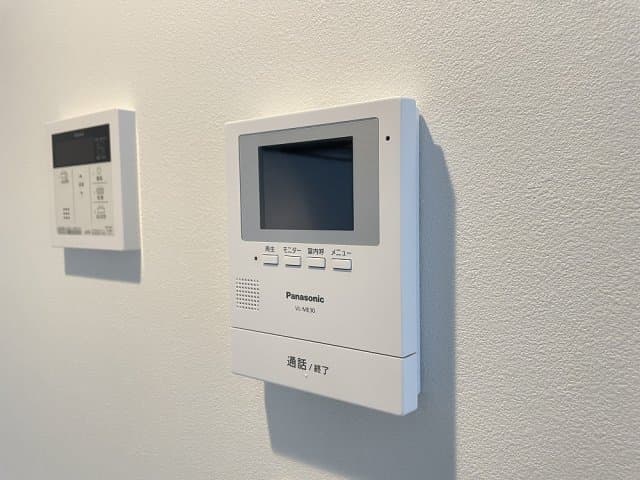 Room image 11