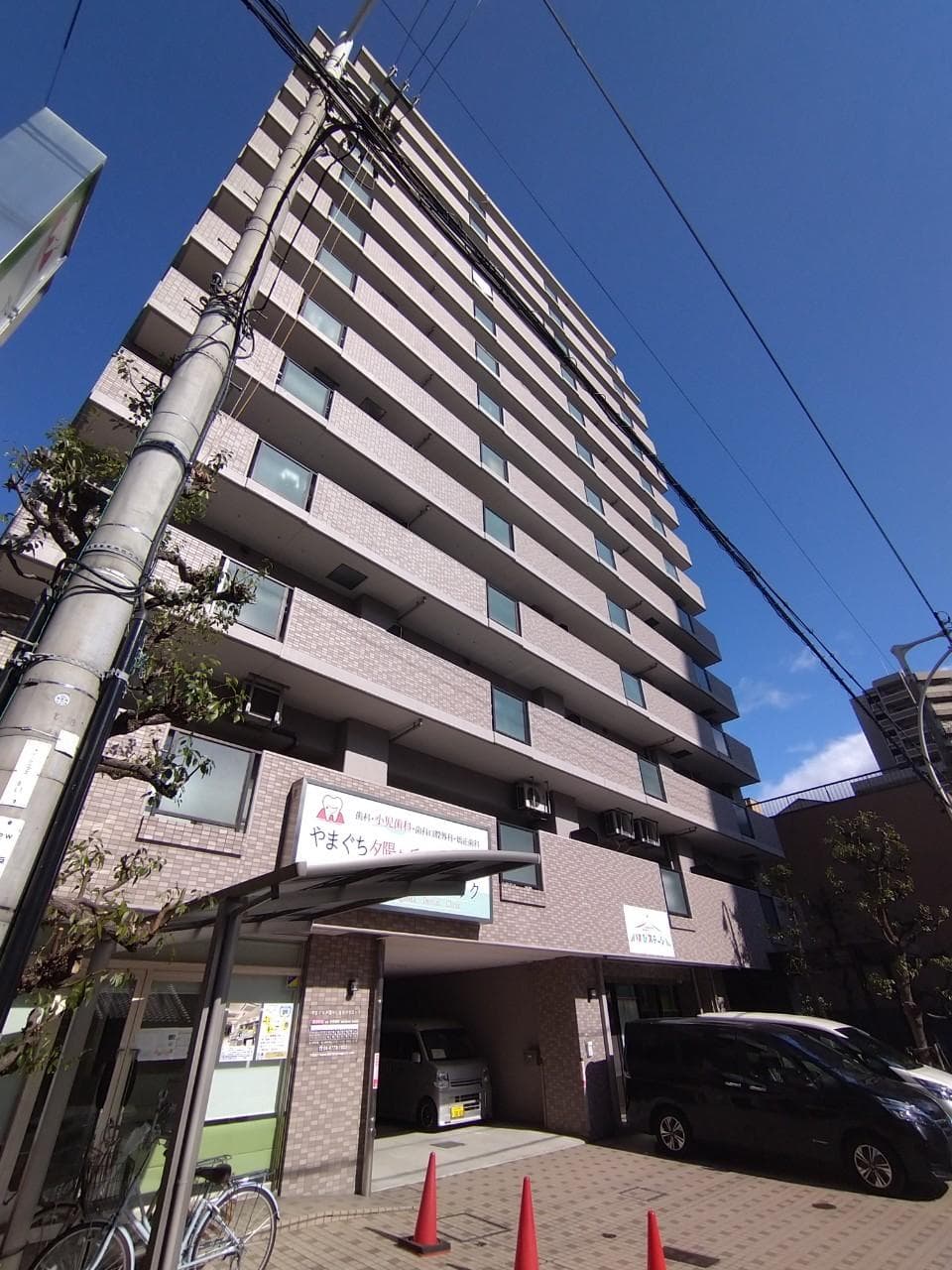 Main exterior of Residence West Arrow Yuhigaoka