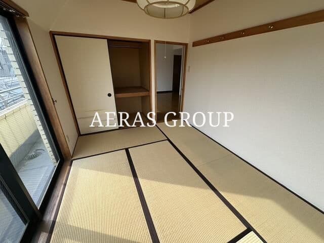 Preview interior of Roberia Kunidachi