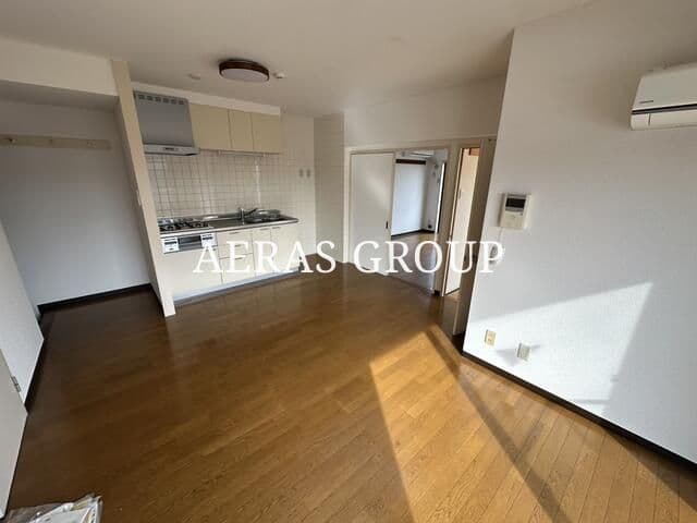 Preview interior of Roberia Kunidachi