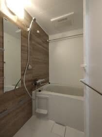 Room image 11