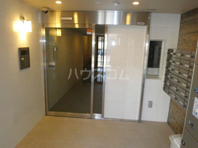 Room image 12