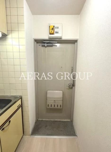 Room image 13