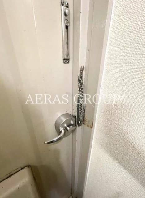 Room image 11