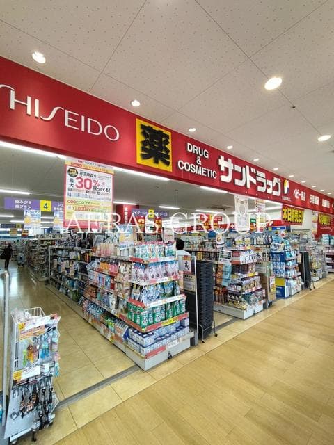 Room image 16