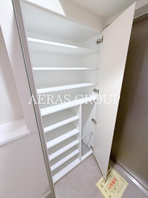 Room image 13