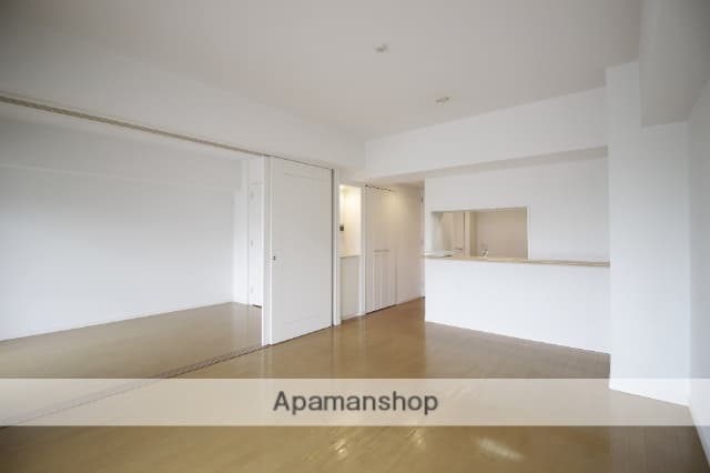 Preview interior of Sincerity Murakami III