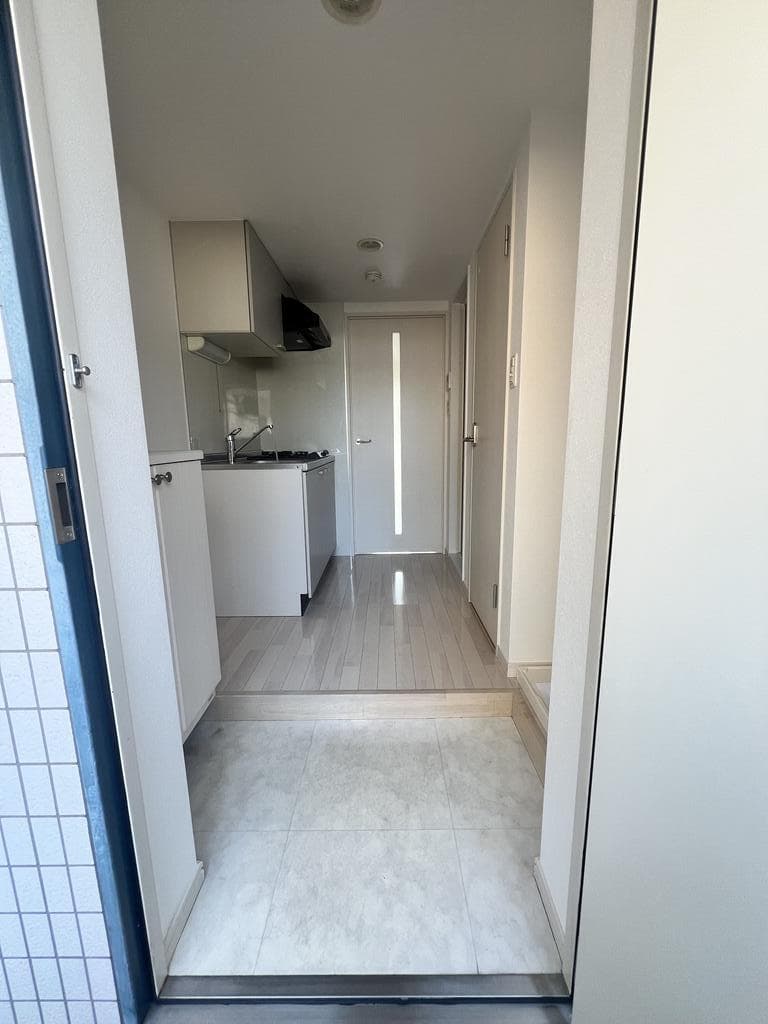 Room image 13