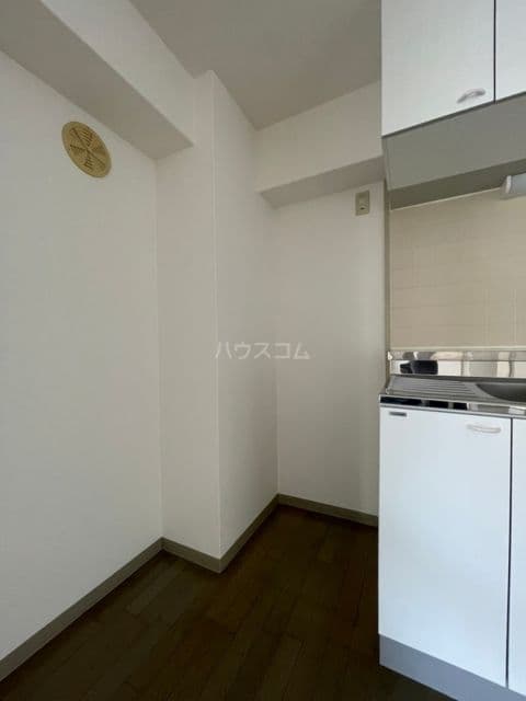 Room image 12