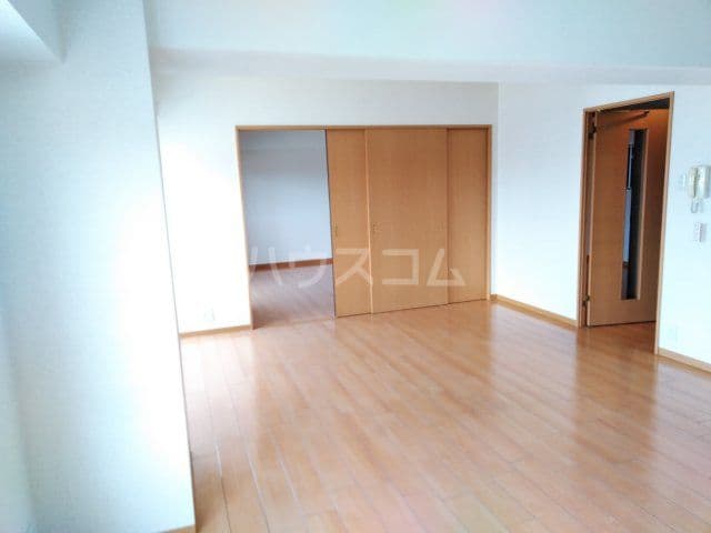 Preview interior of Riesu Saiin ✨[RT]