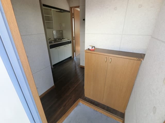 Room image 12