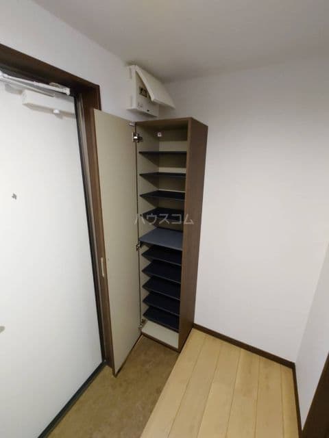 Room image 13