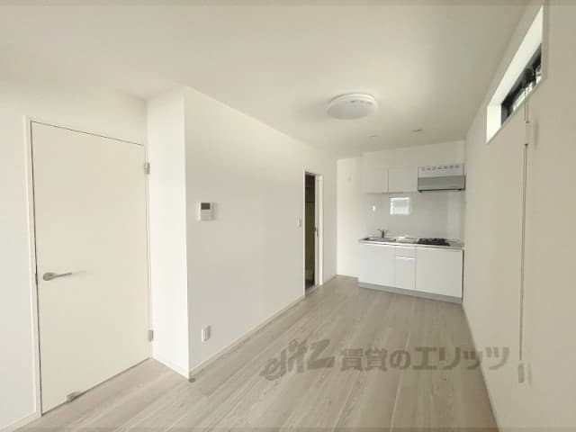 Preview interior of Palos Izumi Clearas