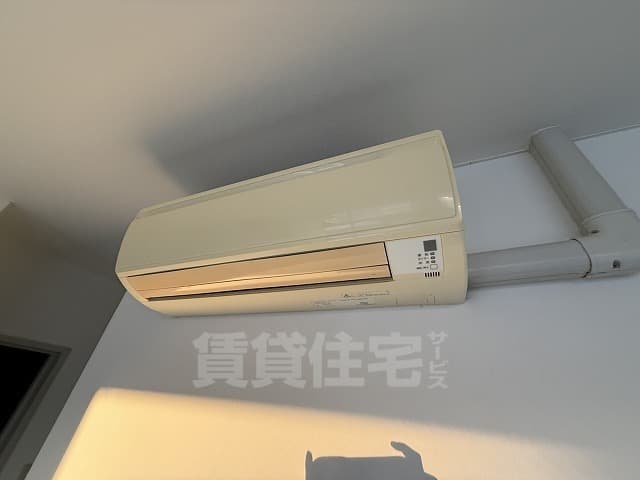 Room image 15