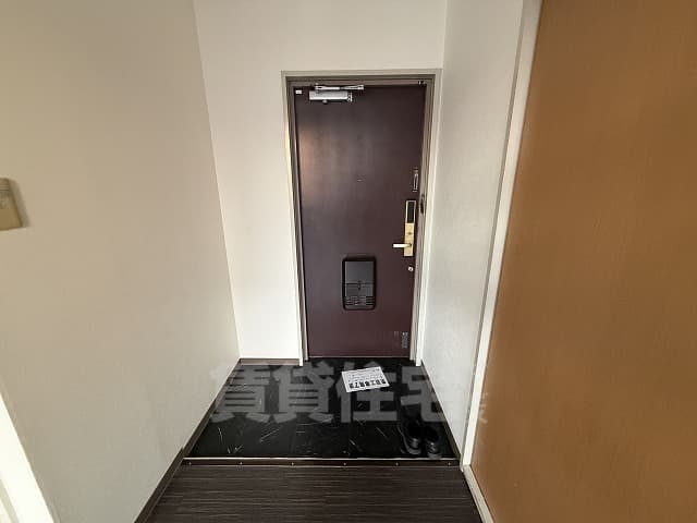 Room image 12