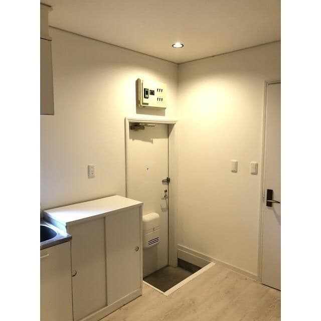 Room image 13