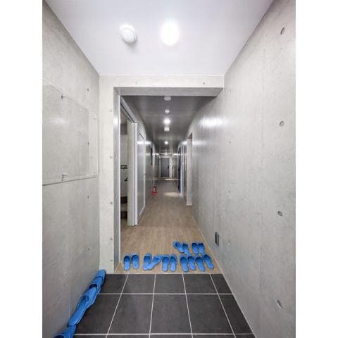 Room image 13