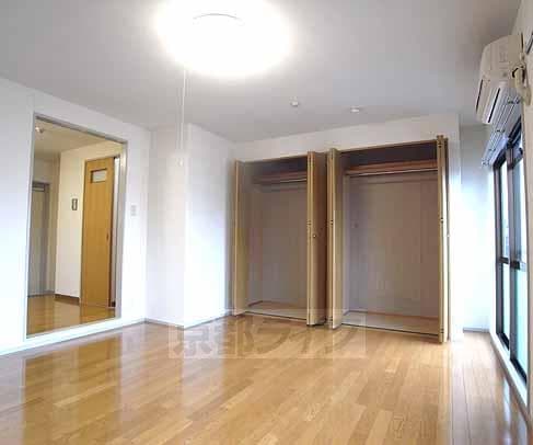 Preview interior of Liberty Heights  KM 🌳