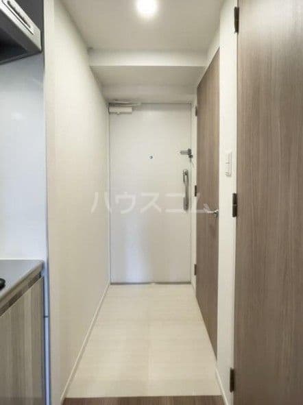 Room image 12