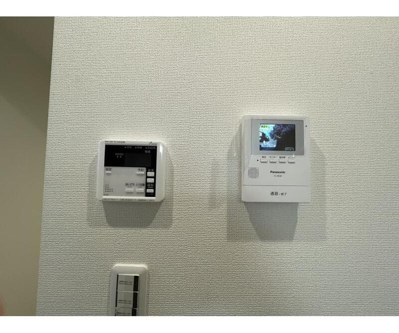 Room image 11