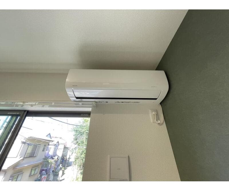 Room image 12