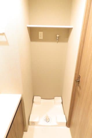 Room image 12