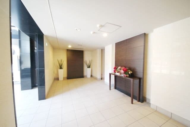 Room image 11