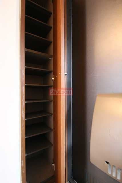 Room image 11