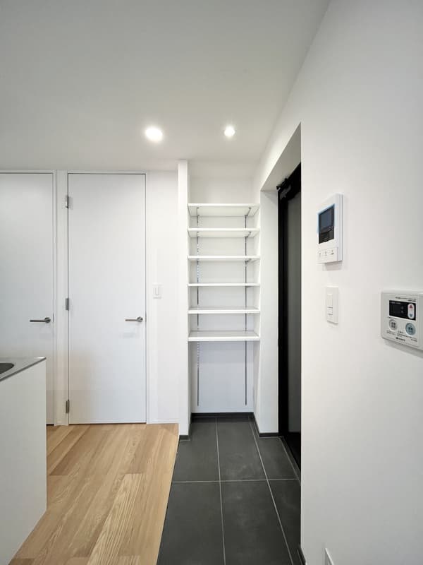 Room image 13