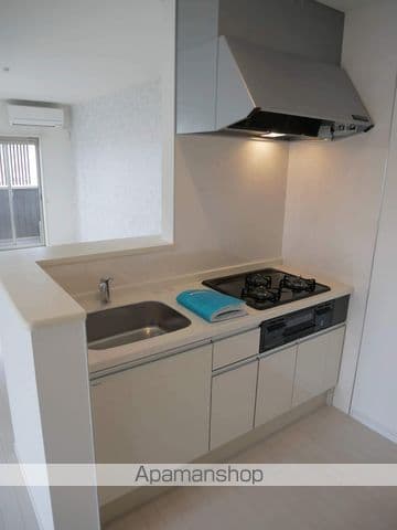 Preview interior of EASE. Minato east