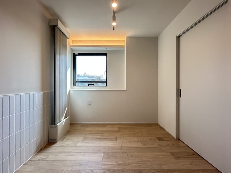 Room image 11