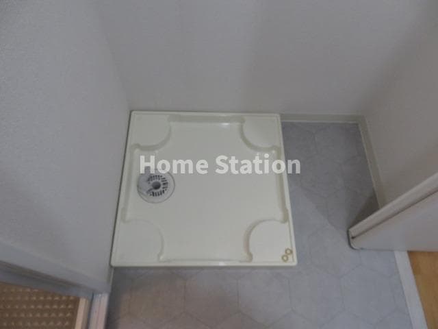 Room image 12
