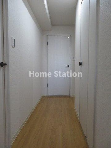Room image 13