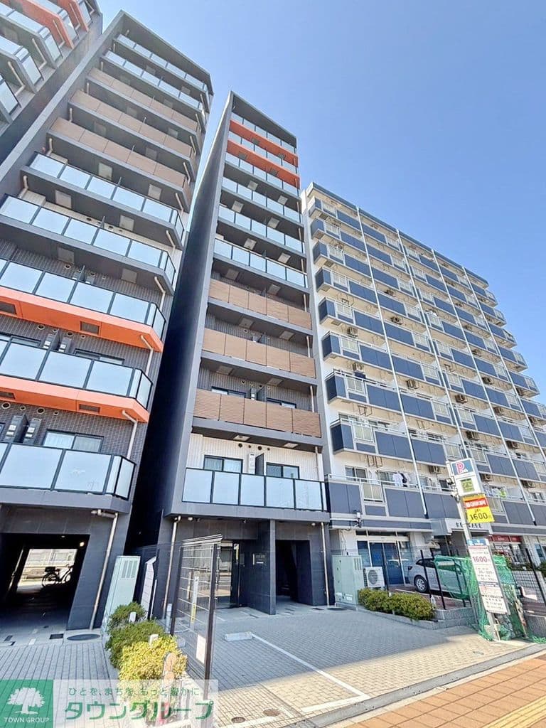 Main exterior of Spacia Obe Yokohama