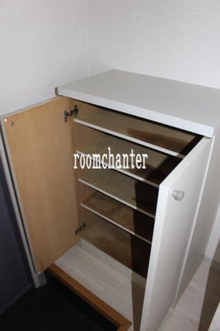Room image 11