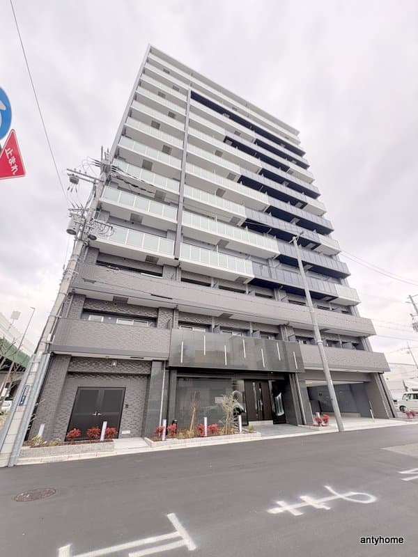 Main exterior of Presance Nagata Legere 1205