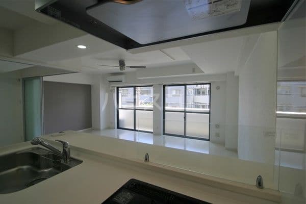 Room image 10