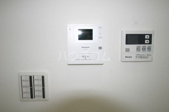 Room image 11