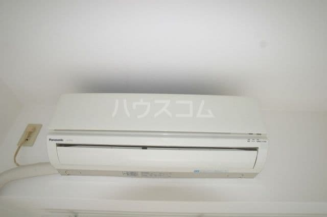 Room image 12