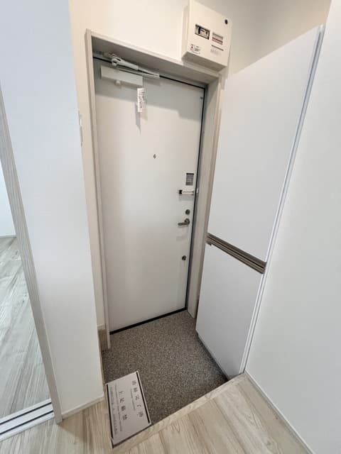 Room image 12