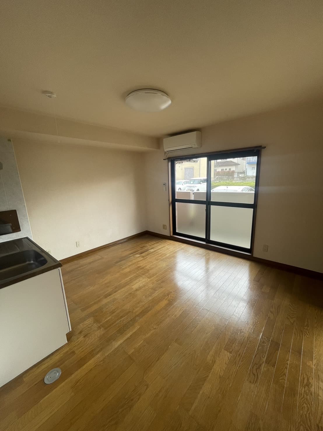 Preview interior of Rizeru 306 Corner Room ✨[RT]