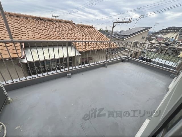 Room image 10