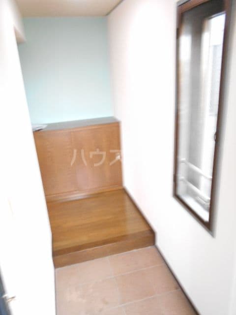 Room image 11