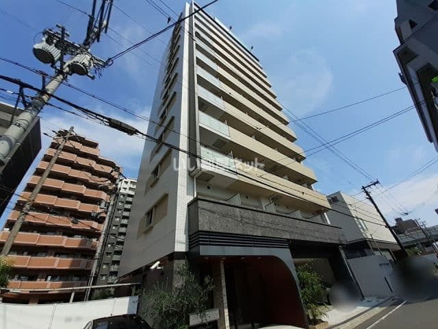 Main exterior of LaDouceur Aramoto