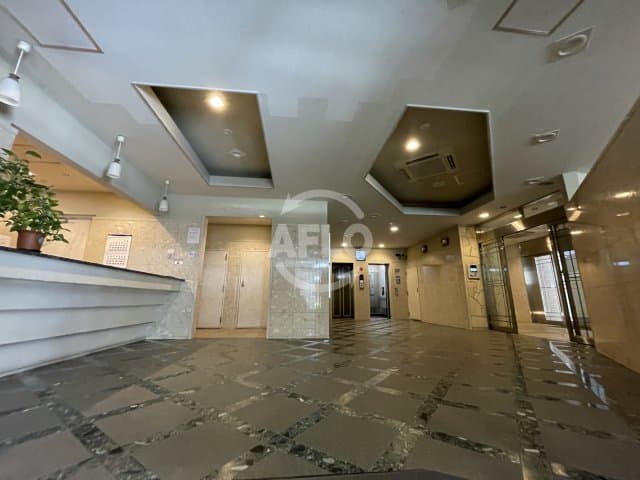 Room image 13