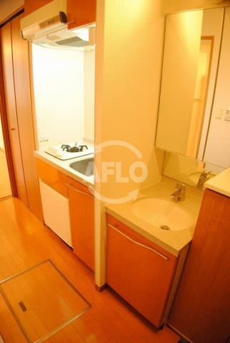 Room image 8