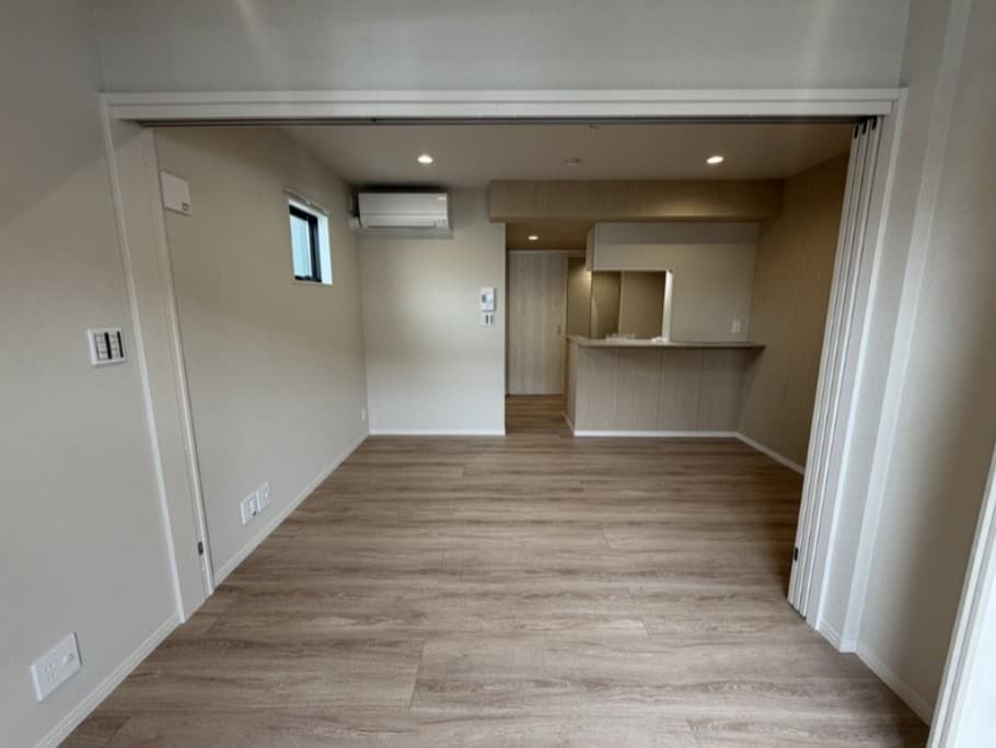 Room image 13
