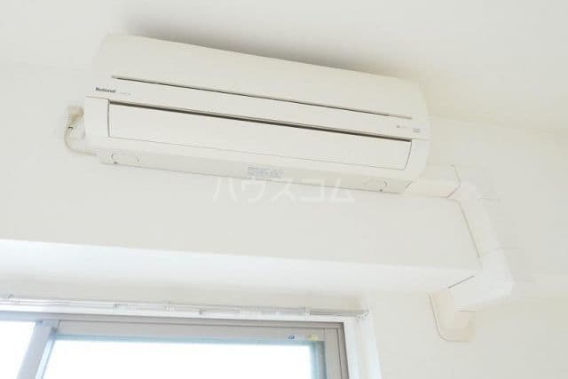 Room image 10